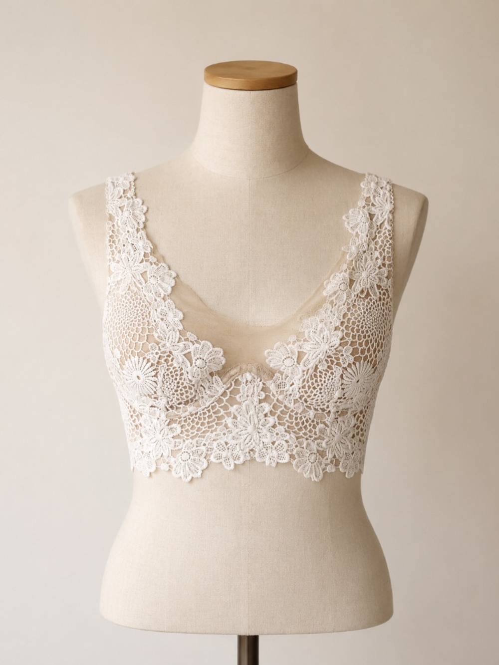 Victoria's Secret Floral Crochet Bralette in White - size 34D
